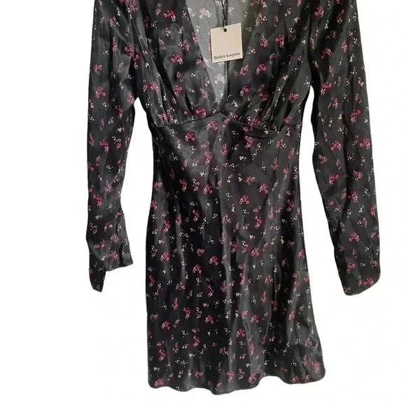 Finders Keepers Zadie Black Daisy Floral Long Sleeve Deep V Neck Sample Dress 4 - Picture 2 of 11